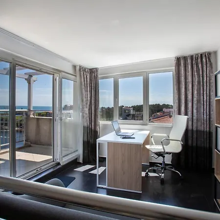 Nea Penthouse