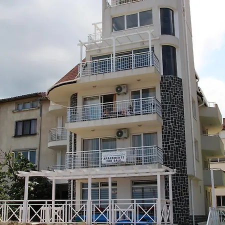 Διαμέρισμα Nea Penthouse *