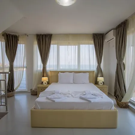 Nea Penthouse Апартаменты Ахтополь