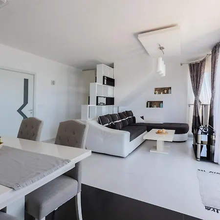 Nea Penthouse * Achtopol
