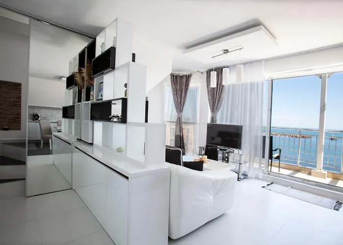 Nea Penthouse Apartament